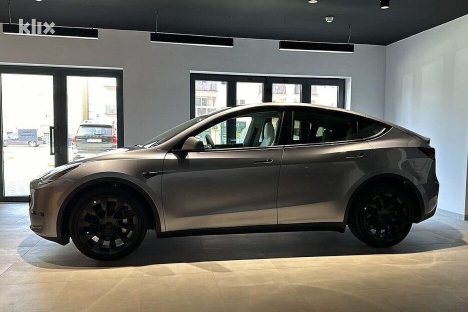 Model Y je sve više zastupljen na bh. cestama (Foto: D. S./Klix.ba)