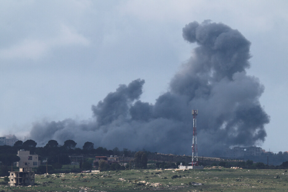 Dim nakon zračnih napada (Foto: Reuters)