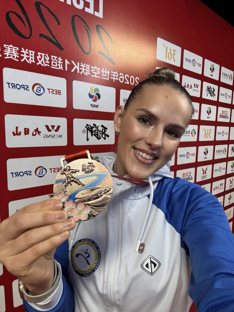 Nejra Sipović s medaljom
