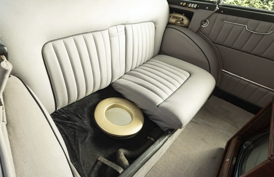 Rolls-Royce Silver Wraith