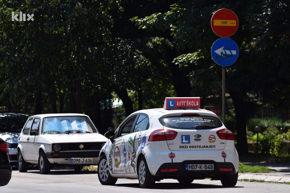 Autoškole će ostati, ali će doći do promjena u obuci (Foto: Klix.ba)