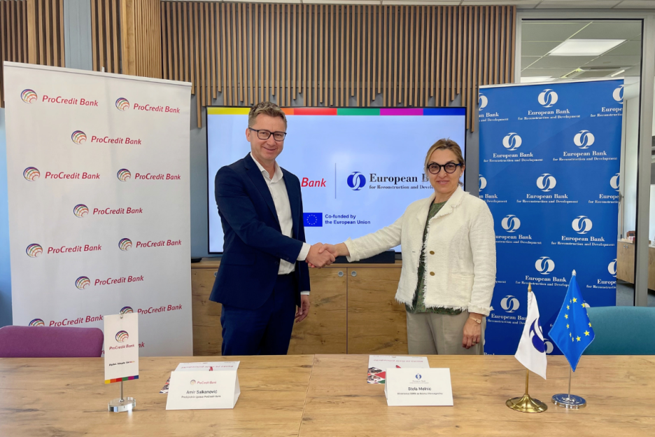 Amir Salkanović, predsjednik Uprave ProCredit Bank i Stela Melnic, direktorica EBRD-a za BiH