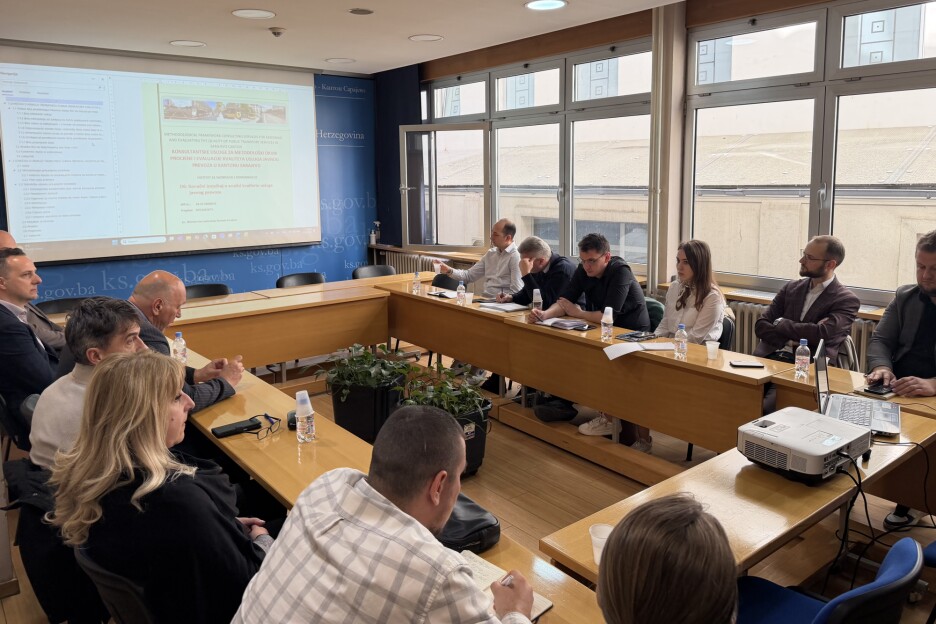 Predstavljanje rezultata istraživanja o zadovoljstvu korisnika javnim prijevozom u KS (Foto: Vlada KS)
