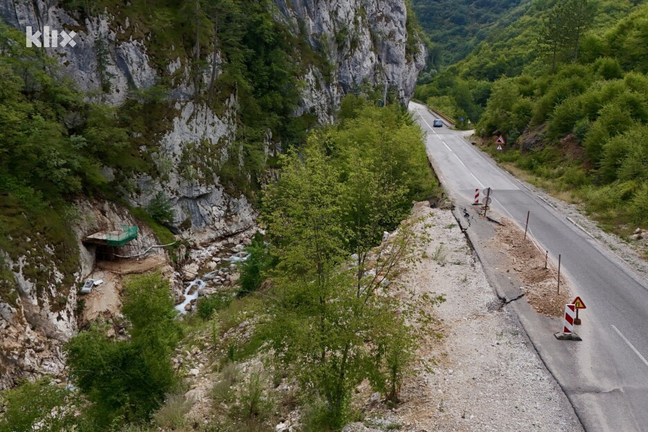 Dionica magistralne ceste od Sarajeva do Foče nedaleko od Miljevine