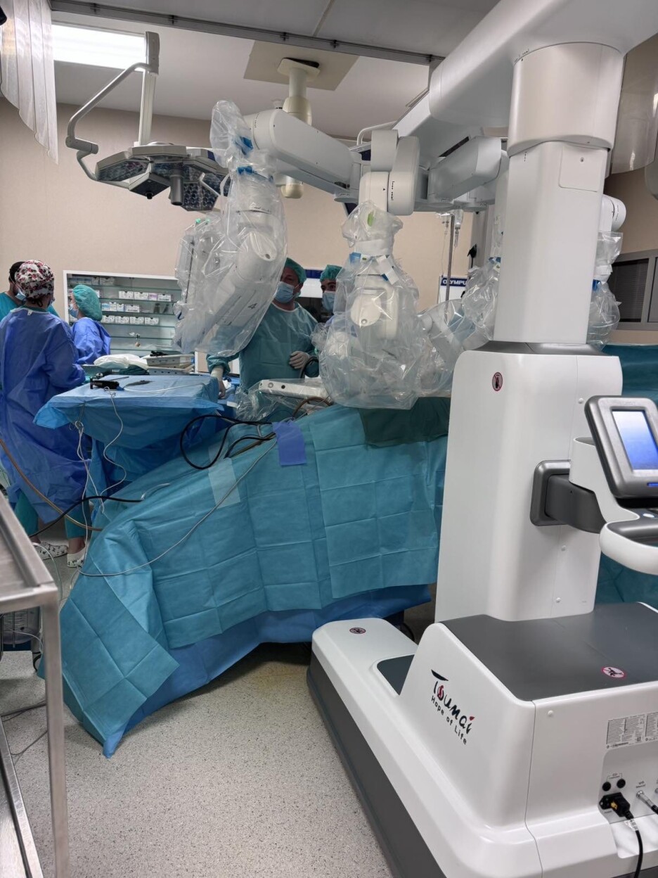 Tim Klinike za urologiju i transplantaciju organa KCUS-a je nakon uspješne edukacije certificiran u edukacionom centru za robotsku hirurgiju u Istanbulu (Foto: KCUS)