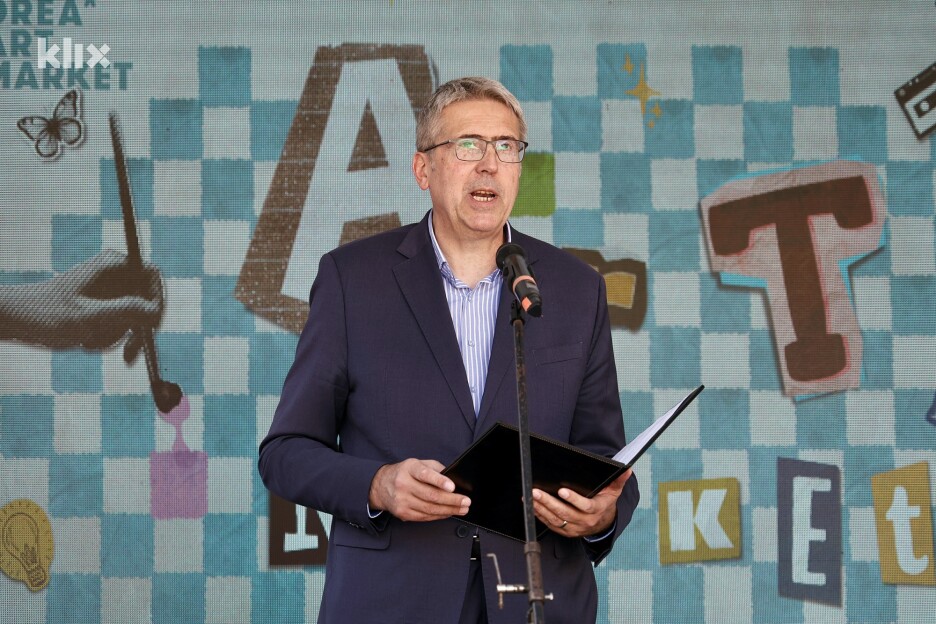 Tokom otvorenja OREA Art Marketa prisutnima se obratio i gradonačelnik grada Sarajeva Samir Avdić (Foto: I. Š./Klix.ba)