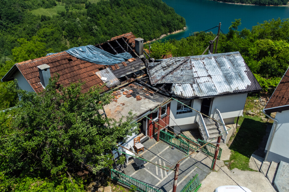 Fatimina kuća uništena u požaru (Foto: Pomozi.ba)
