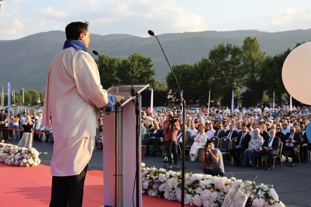 Rektor Ali Osman Kuşakcı tokom obraćanja (Foto: I. Š./Klix.ba)