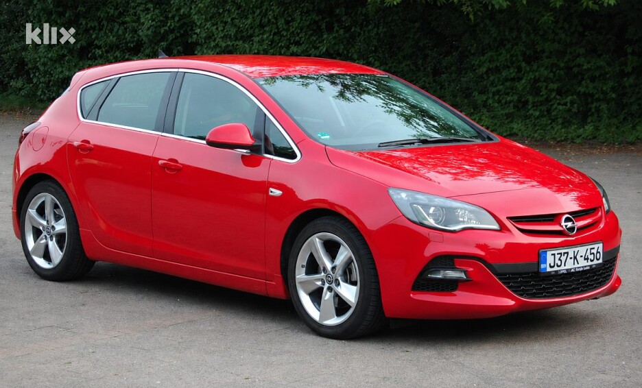 Opel Astra J