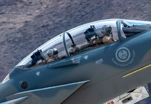 Saudijski piloti F-15 nose napredne borbene kacige Collins Elbit
