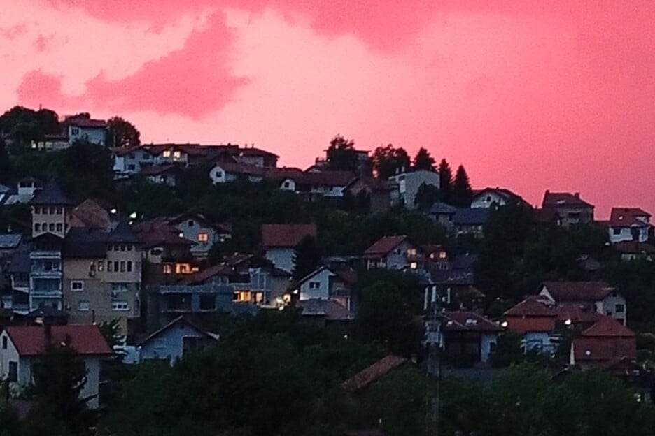 Brojni građani su fotografisali ove prizore (Foto: Čitatelj)