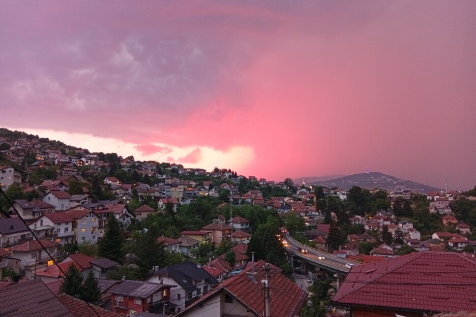 Brojni građani su fotografisali ove prizore (Foto: Čitatelj)