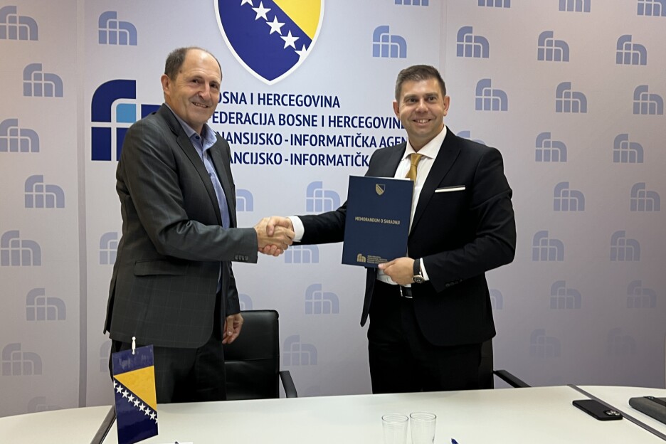 Direktor Udruženja poslodavaca FBiH Mario Nenadić i direktor FIA-e Faruk Hadžić (Foto: Udruženje poslodavaca FBiH)