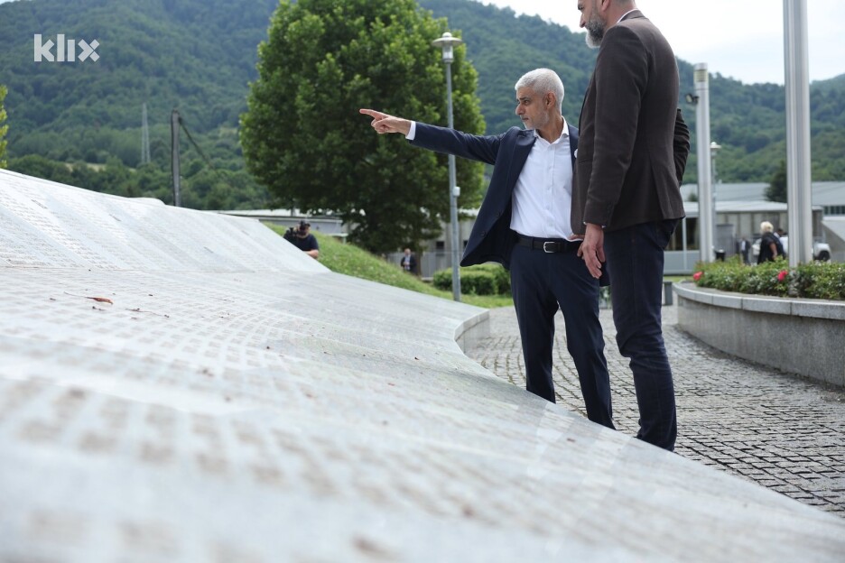 Sadiq Khan u Srebrenici (Foto: S. S./Klix.ba)