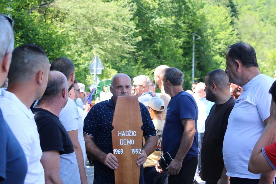 Dženaza obavljena Đemi Hadžiću (Foto: MINA)