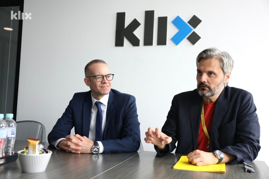 Iz Raiffeisen banke ističu kako žele ostati snažan partner zajednici (Foto: S. S./Klix.ba)