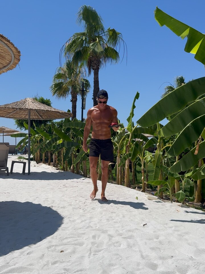Saša Kovačević na odmoru (Foto: Instagram)