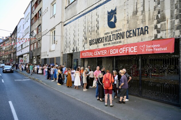 Prodaja ulaznica zvanično je počela u 10 sati (Foto: T. S./Klix.ba)