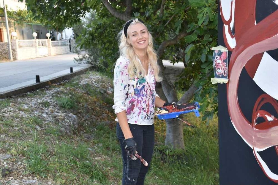 Adna Bakija otkrila je da ljubav prema muralima došla spontano (Foto: Prvatna arhiva)