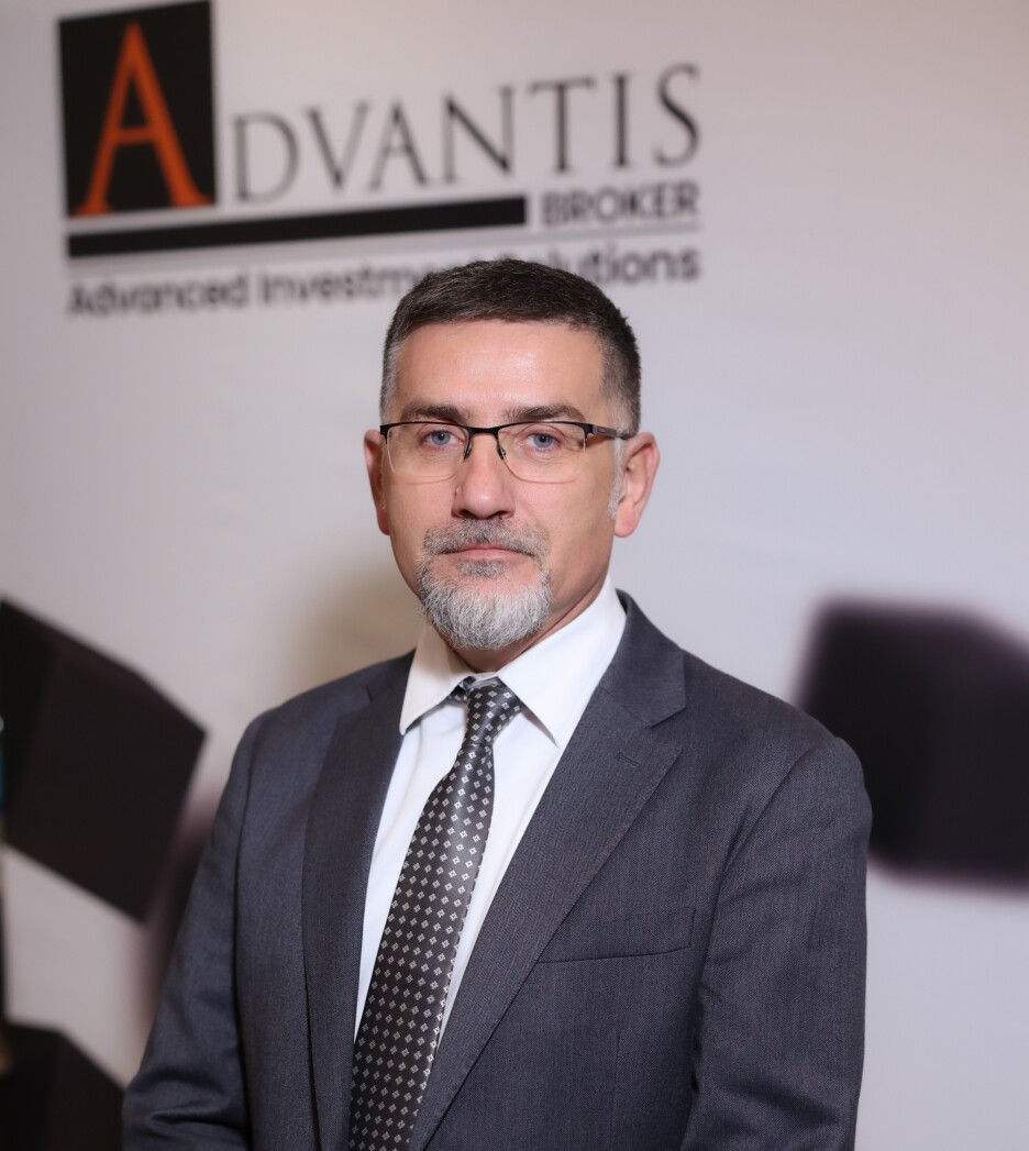 Branko Kecman, broker