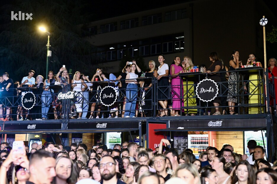 Sarajevska publika večeras je imala priliku uživo čuti neke od njegovih najpoznatijih pjesama (Foto: T. S./Klix.ba)