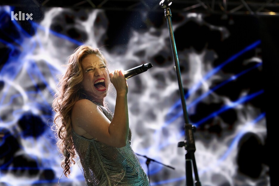 Sara Vojičić održala je koncert u parku Hastahana (Foto: I. Š./Klix.ba)