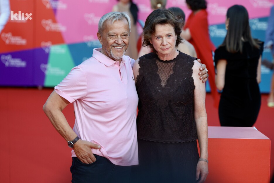 Emir Hadžihafizbegović i Emily Watson na otvorenju 32. Sarajevo Film Festivala (Foto: S. S./Klix.ba)