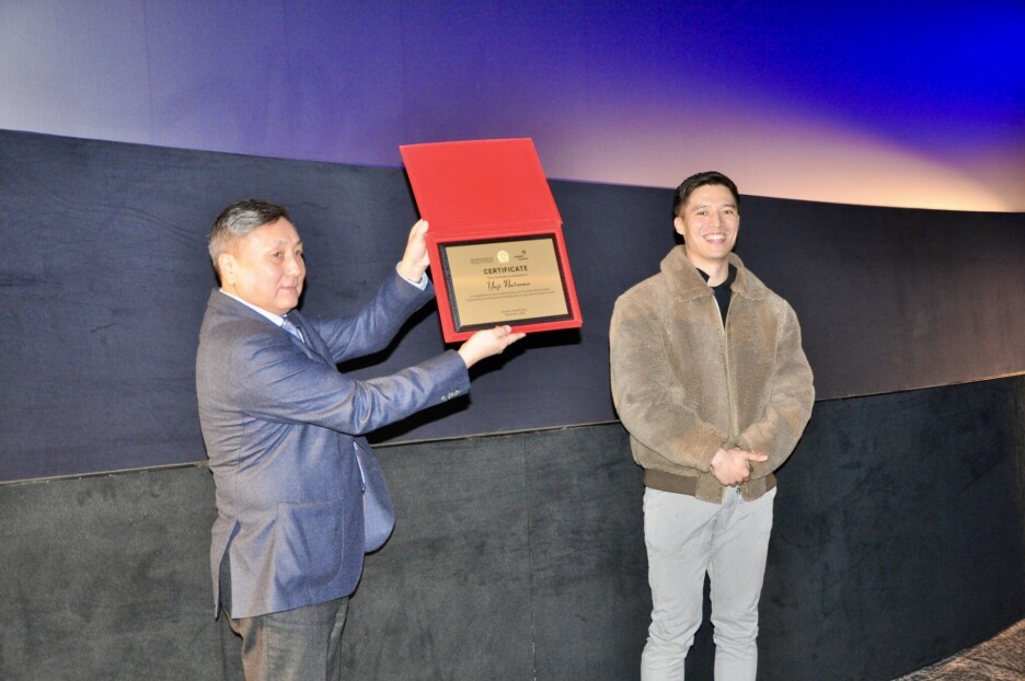 Yuji Beleza je proglašen ambasadorom turizma Kazahstana na ceremoniji održanoj u ambasadi Kazahstana u Austriji. (Foto: qaztourism.kz)
