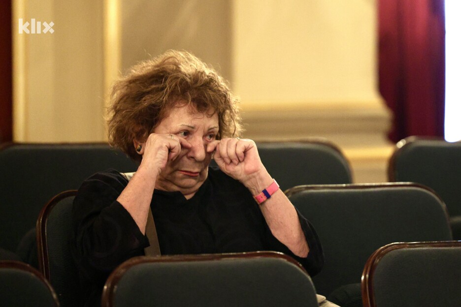 Jasna Diklić zaplakala je na komemoraciji (Foto: S. S./Klix.ba)