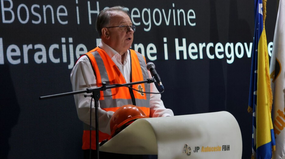 Nermin Nikšić (Foto: Vlada FBiH)