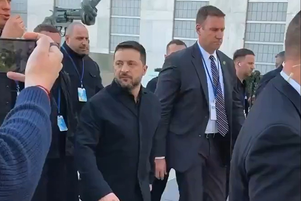 Ruski novinari pitali Zelenskog kada će doći u Moskvu, njegov odgovor postao viralan: "Na raketi"