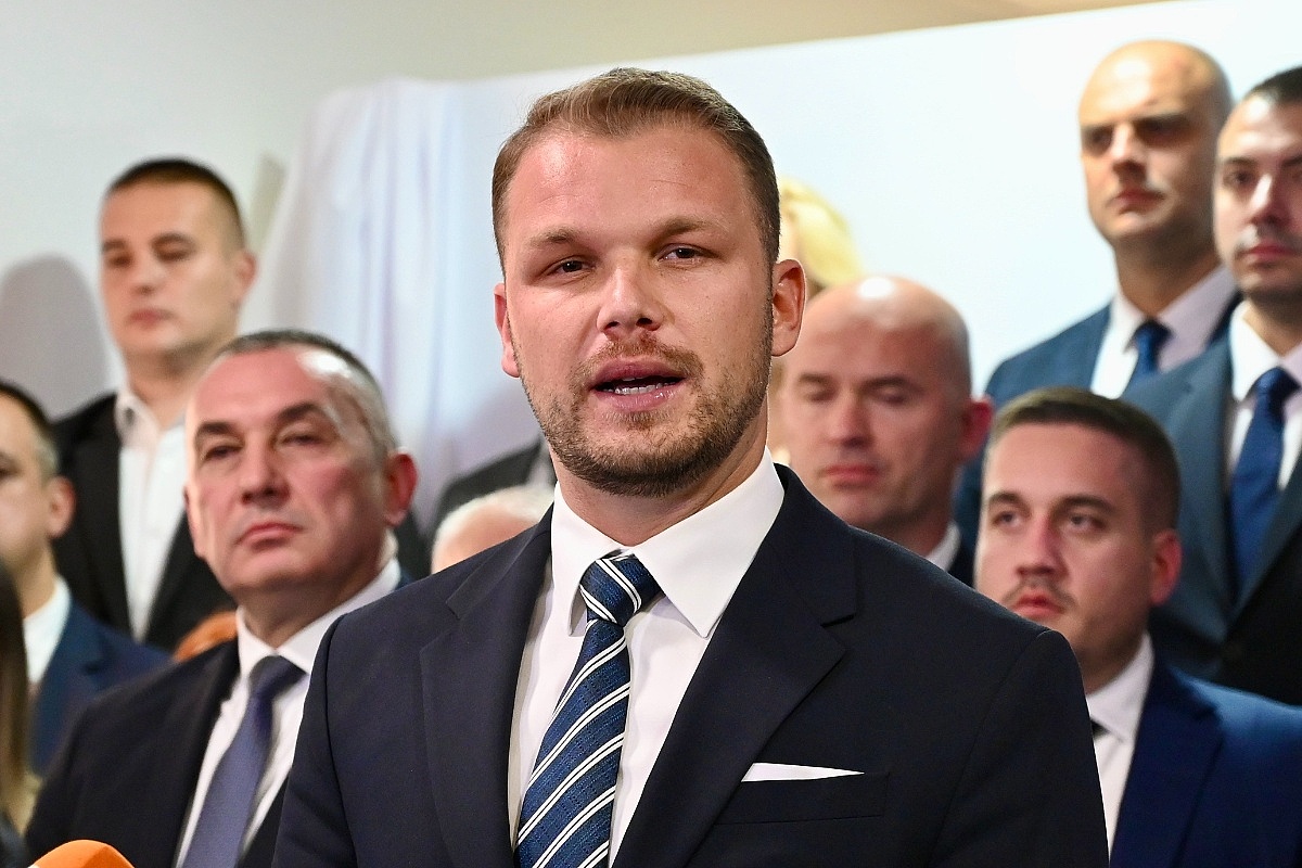 CIK ne prašta kršenje pravila, na adrese stranaka stigle nove kazne: Stanivukovićev pokret kažnjen s 15.000 KM