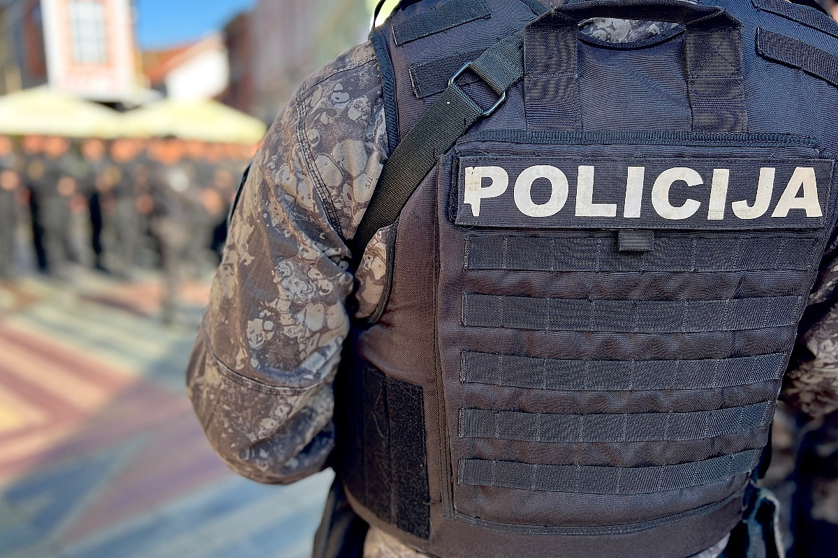 Pritvor zatražen za policajca iz Živinica zbog mita