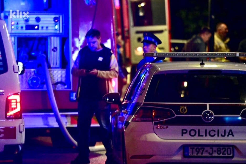 Vatrogasci rade na lokalizaciji požara (Foto: V. D./Klix.ba)