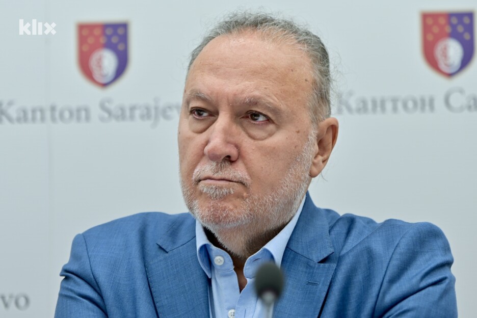 Pandurević: 70 posto mladih u Sarajevu ne može podići kredit za nekretninu (Foto: V. D./Klix.ba)