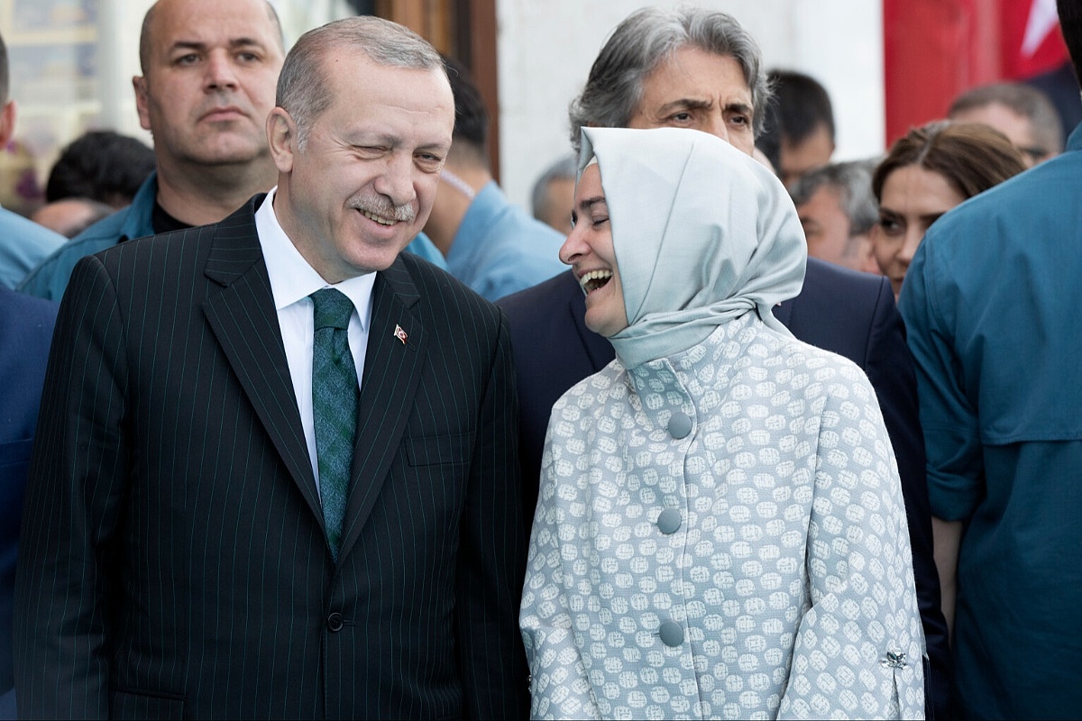 Turska zamrznula imovinu bivše ministrice iz Erdoganove stranke zbog sumnji u insajdersku trgovinu dionicama