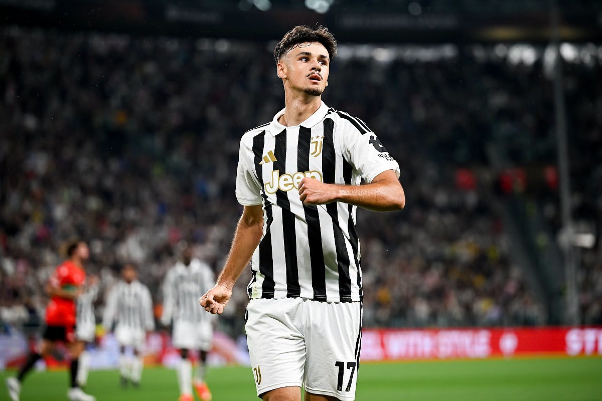 Gazzetta: Pola Evrope želi Alajbegovića i Yildiza, Juve napravio plan kako da ih zadrži