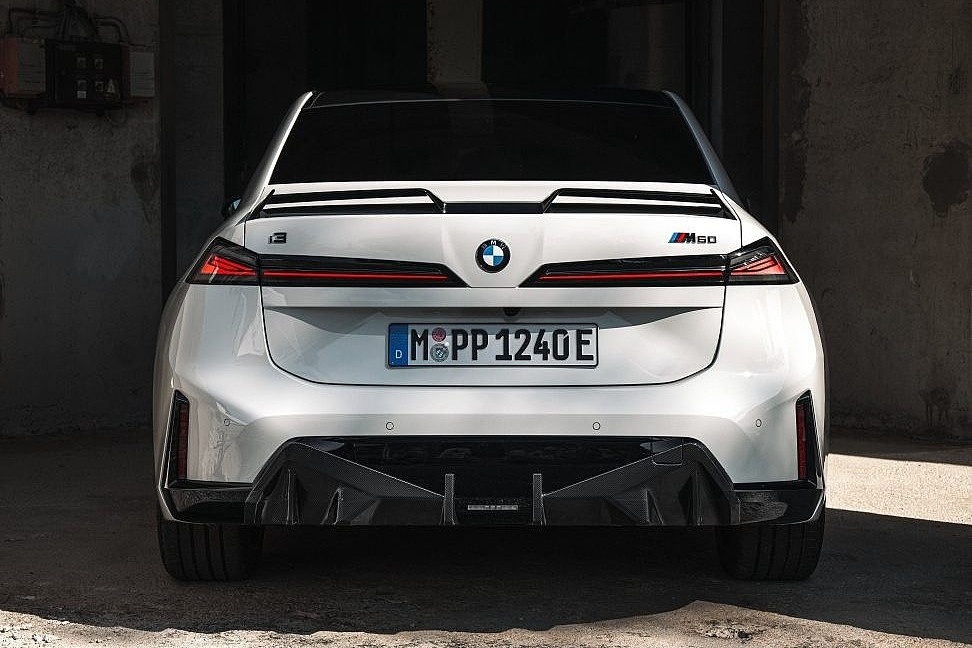 BMW iznenađuje električnom sportskom limuzinom i3 M60, ali i dalje krije broj konjskih snaga