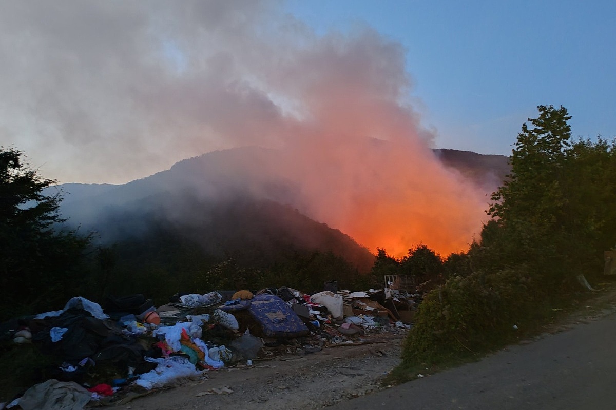 MUP BPK Goražde: Požar na deponiji Šišeta nije podmetnut, utvrđeno da je svemu prethodila eksplozija