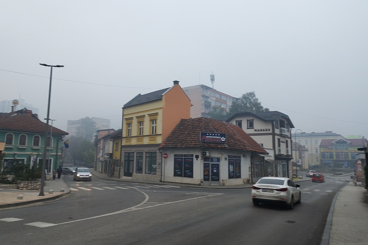 Ekološka bomba iznad Goražda: Dubinska žarišta gorjet će još danima, grad dobija mjernu stanicu