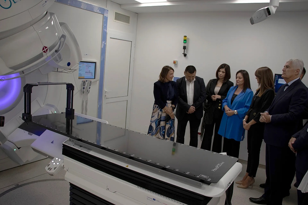 Napredan uređaj za radioterapiju: SKB Mostar dobio novi stereotaktički linearni akcelerator