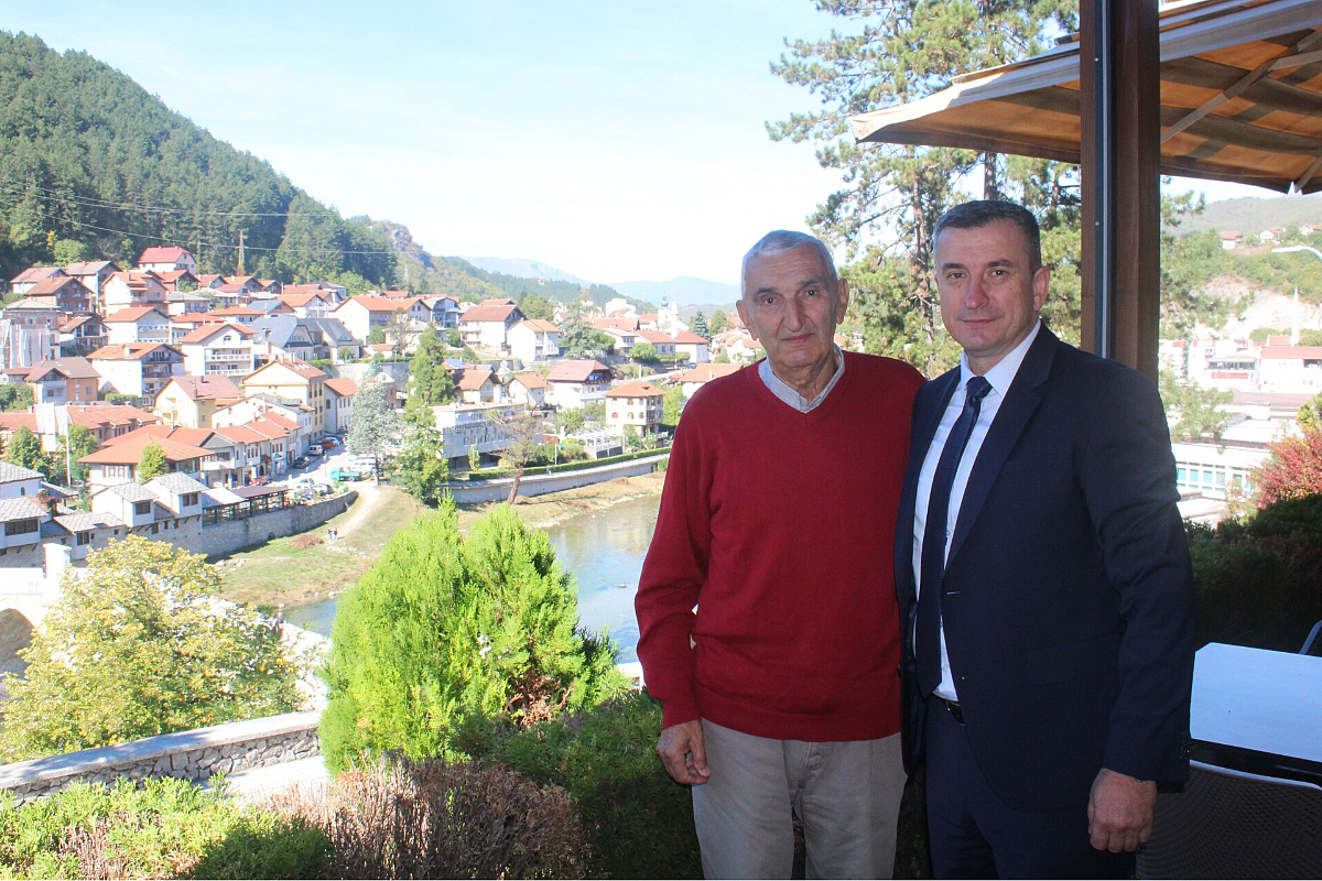 Gradonačelnik Osman Ćatić ugostio Mirka Ivkovića: Čovjek koji je ostavio neizbrisiv trag u konjičkom obrazovanju