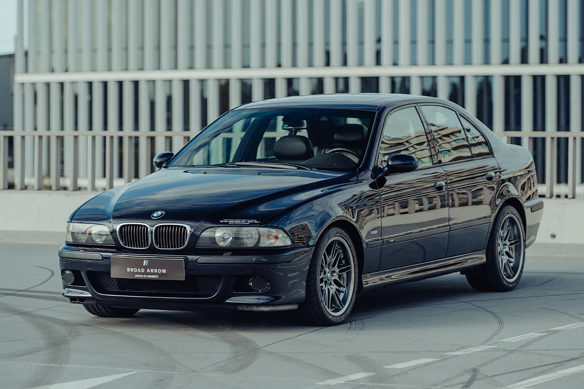 Ovaj BMW M5 pokreće Volkswagenov W10 motor