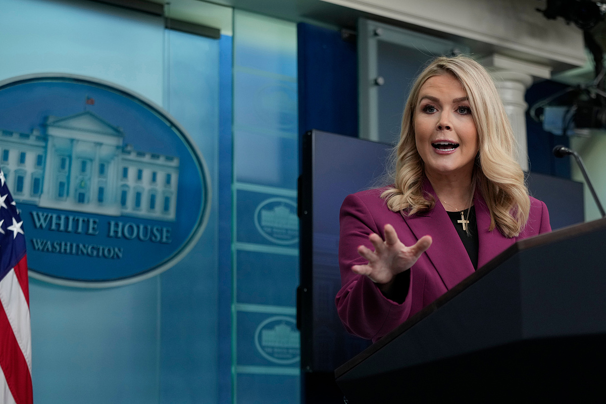 Bivša Trumpova sekretarka za medije Karoline Leavitt postaje saradnica Fox Newsa
