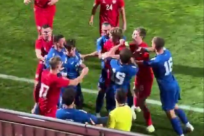 Prijateljska samo na papiru: Masovna tuča mladih nogometaša Srbije i Rusije