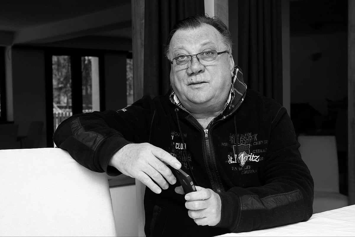 Godina dana od odlaska Halida Bešlića: Ostali su hitovi koji spajaju generacije i uspomene na njegovu ljudskost