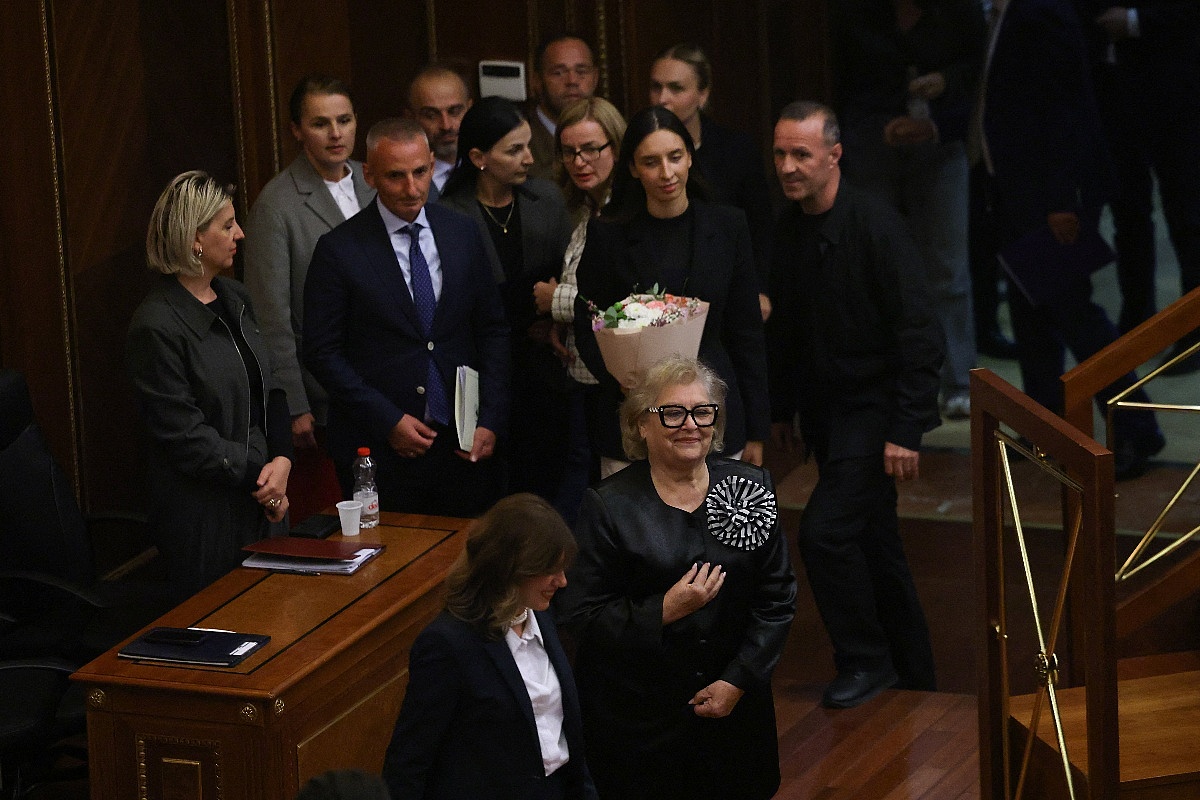Justina Shiroka Pula u društvu gostiju iz Sarajeva od novinara saznala da je kandidatkinja za predsjednicu Kosova