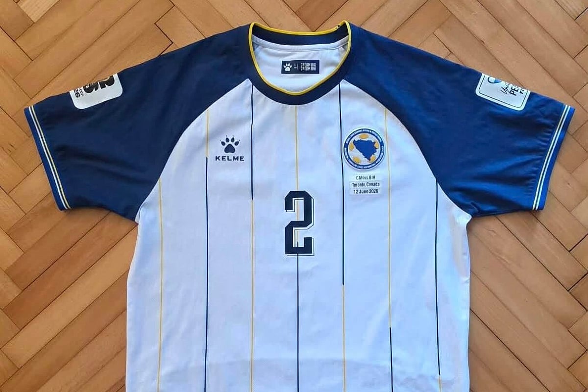 Humanitarac iz Tuzle na aukciji ponudio Mujakićev dres sa Svjetskog prvenstva za pomoć bolesnoj djeci