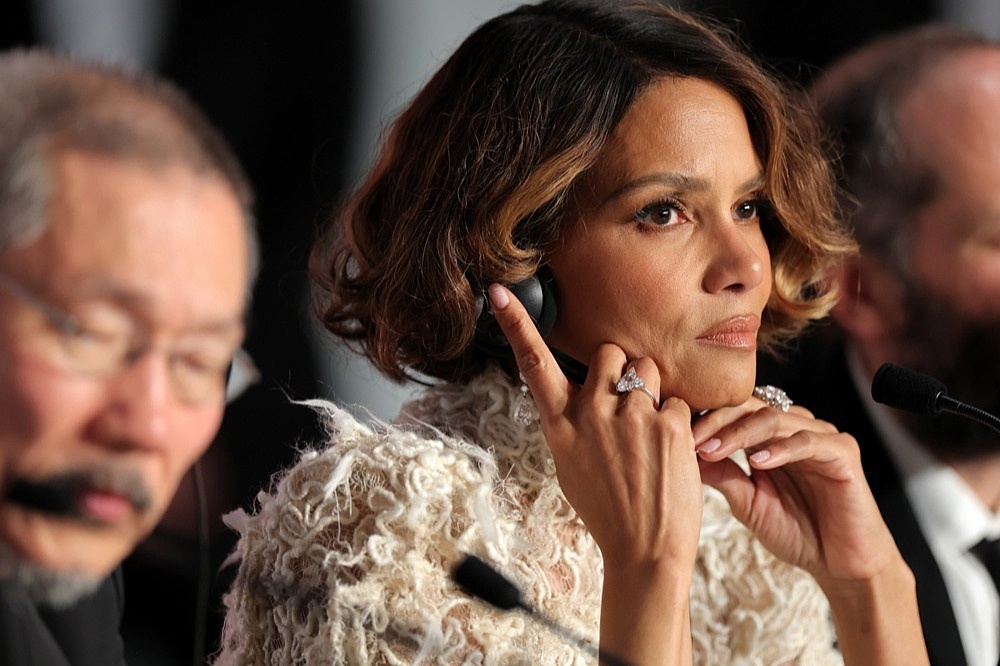 Halle Berry negirala optužbe bivšeg supruga: Nikada nisam fizički ili na drugi način zlostavljala sina