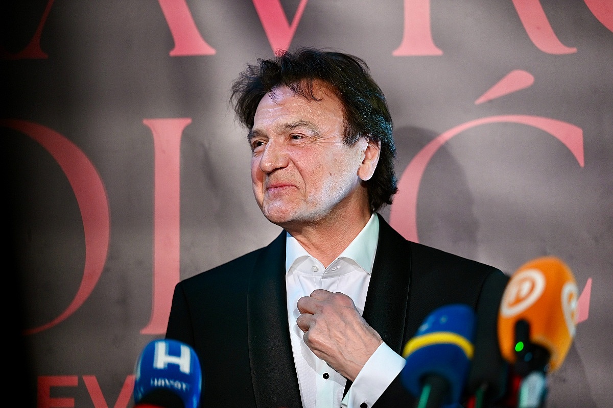 Bivša saradnica Zdravka Čolića se prisjetila prvog koncerta s njim: Poslije sam iscijedila malu crnu haljinu